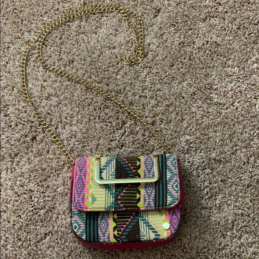 Gianni Bini patterned cross body purse!